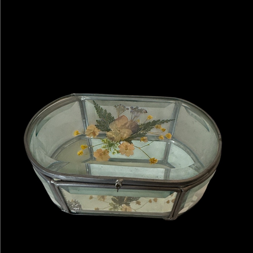 Vintage Beveled Glass and Mirror bottom floral design vanity box. (R 2 110125)